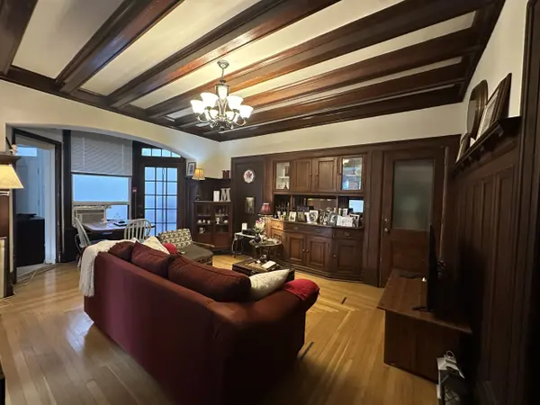 Toronto E01, ON M4K 2P1,646 Broadview AVE #100A