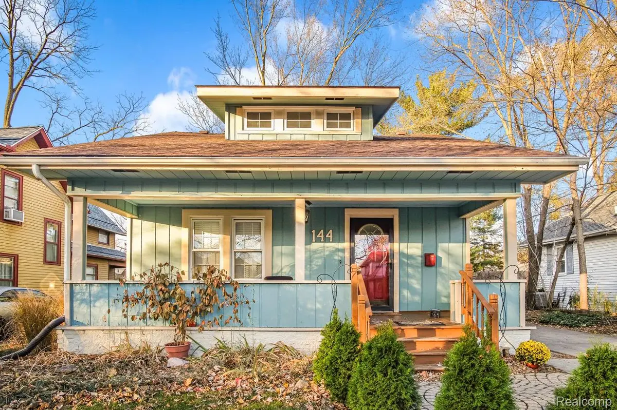 Rochester, MI 48307,144 Woodward AVE