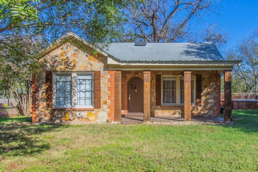 2200 Montrose Street, Bellmead, TX 76705