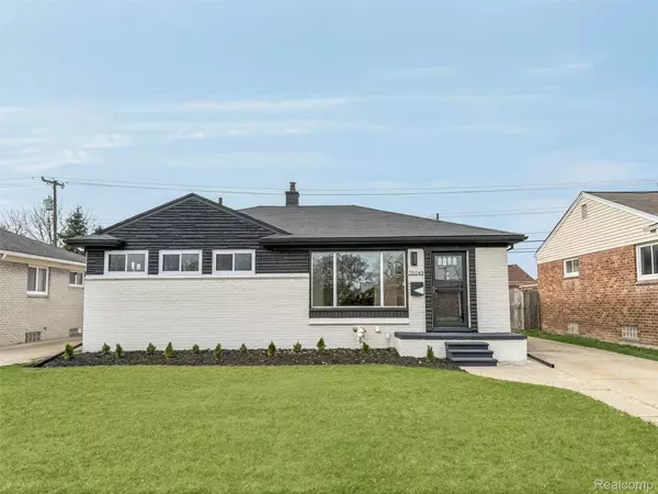 26049 Fernwood ST, Roseville, MI 48066