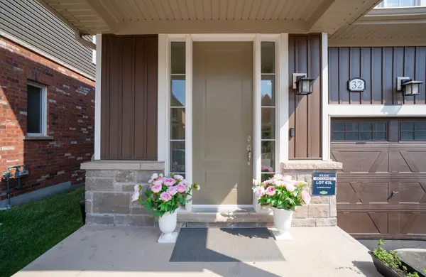 Erin, ON N0B 1T0,32 Brown ST