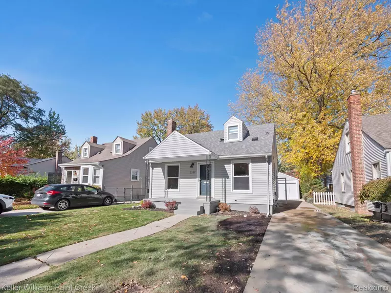 2252 COLUMBIA RD, MI 48072