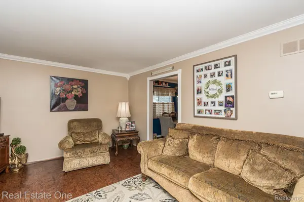 Canton, MI 48188,43915 Marne CT