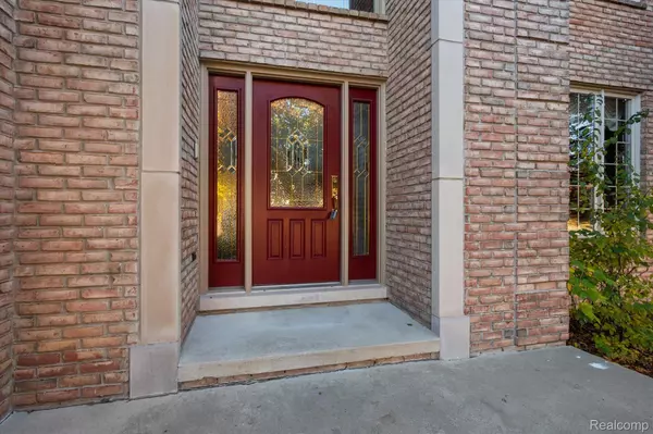 Rochester Hills, MI 48309,3149 HEDGEWOOD LN