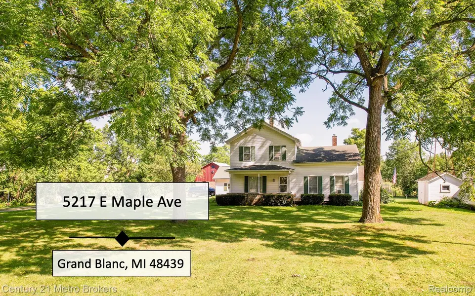 5217 E MAPLE AVE, Grand Blanc, MI 48439
