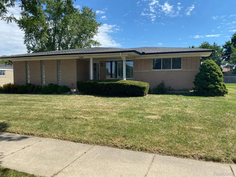 35860 GARFIELD RD, Clinton Township, MI 48035