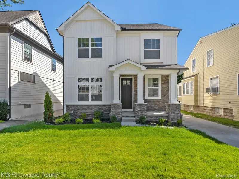 622 E UNIVERSITY AVE, Royal Oak, MI 48067