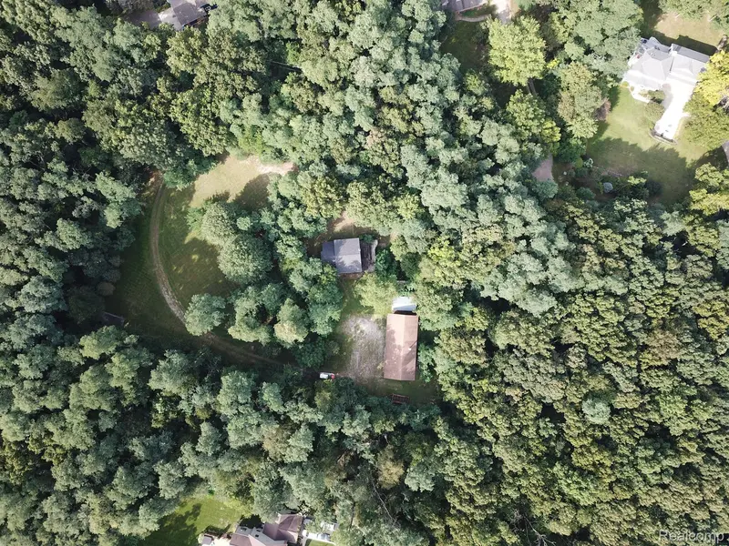 9190 MABLEY HILL RD, Fenton, MI 48430