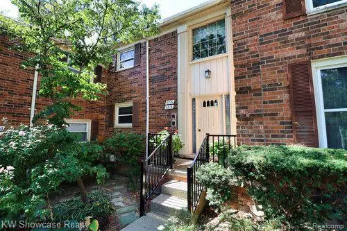 6220 PEPPER HILL COURT, West Bloomfield, MI 48322