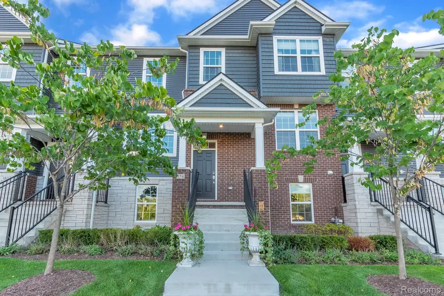 174 S MILL ST, Plymouth, MI 48170