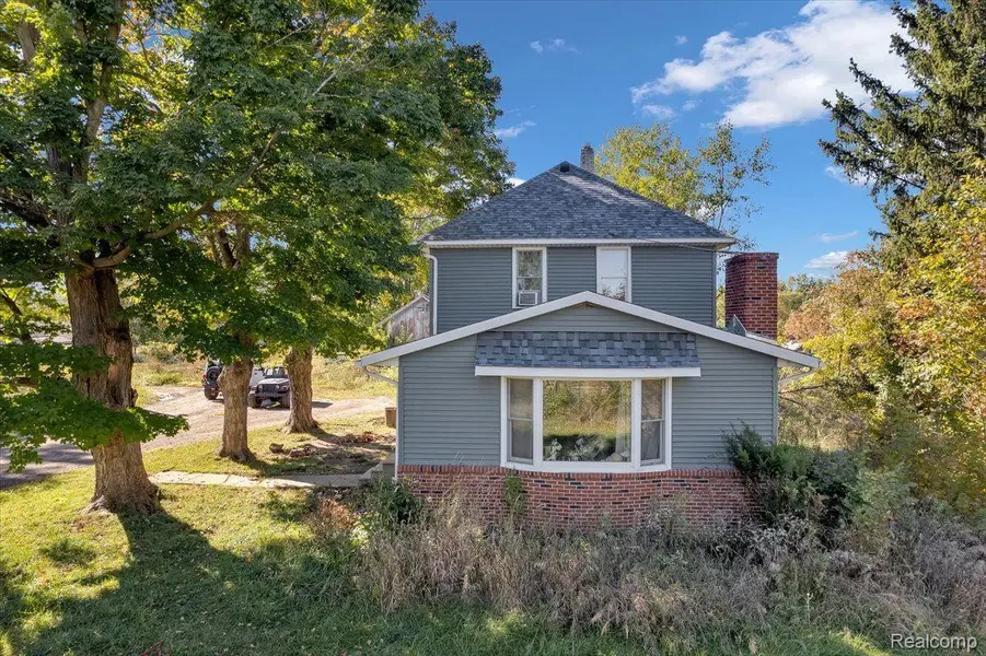 3753 KLAM RD, Columbiaville, MI 48421