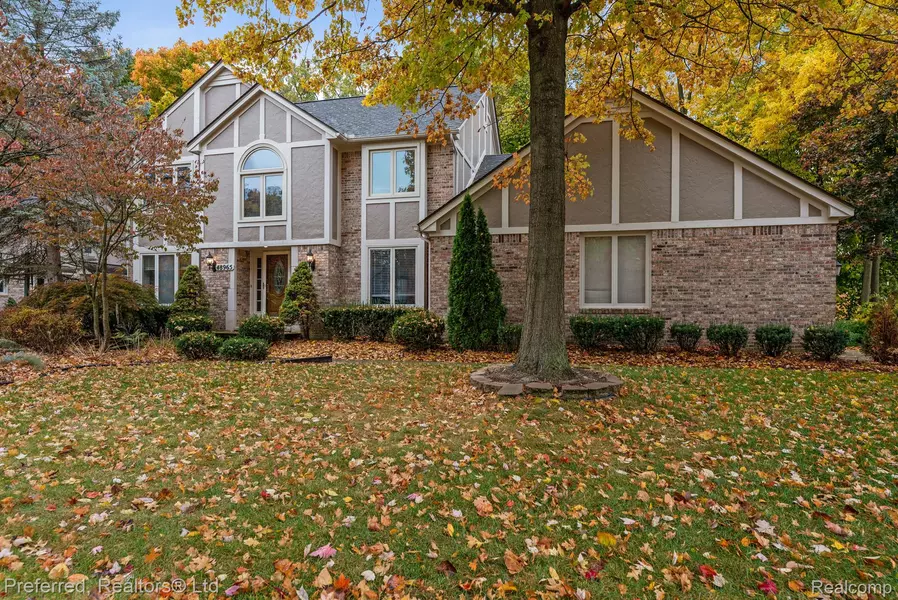 48965 HARVEST DR, Plymouth, MI 48170