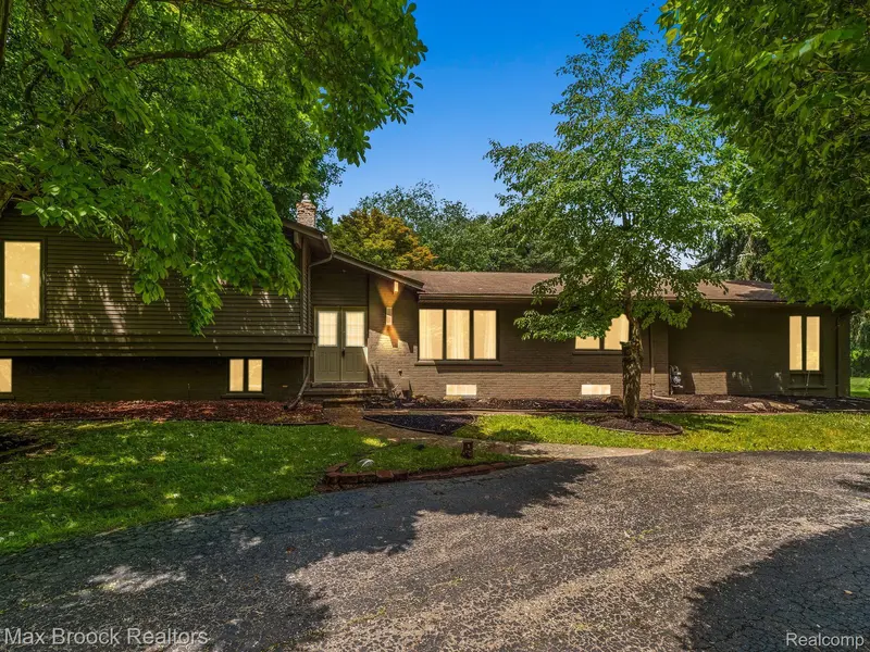 7250 CEDARCROFT LN, MI 48322