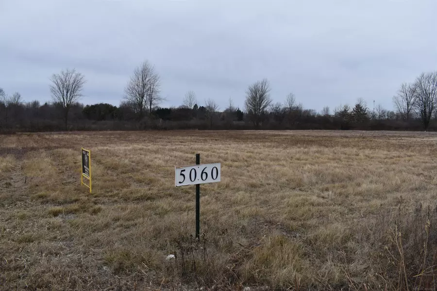5060 County Line, Lenox, MI 48048