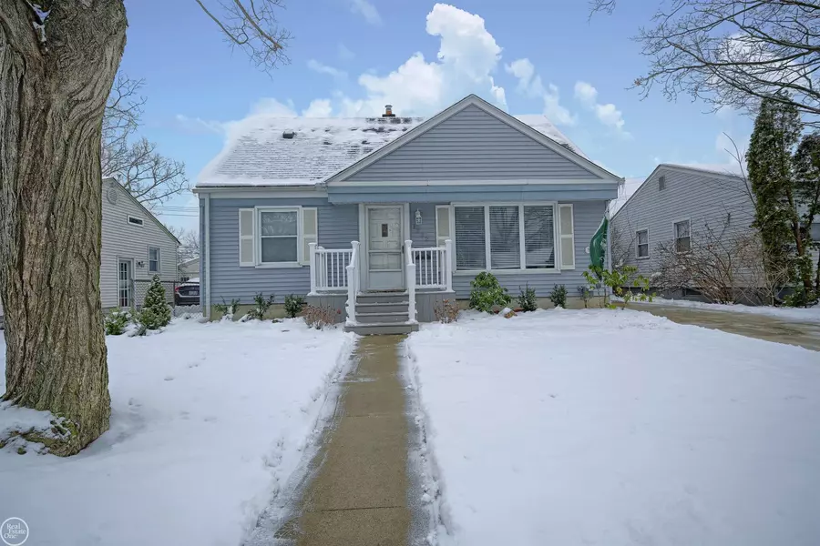1322 Amelia Avenue, Royal Oak, MI 48073
