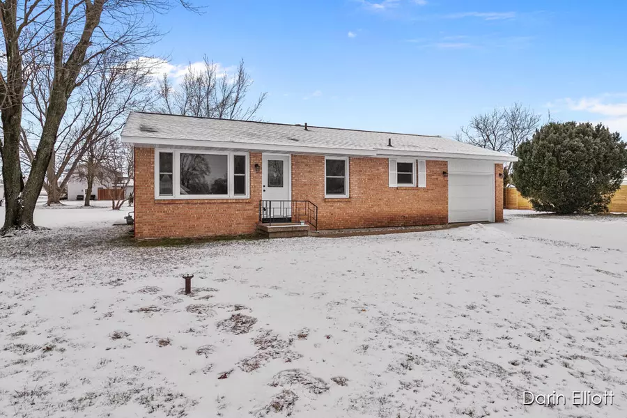 20878 Emerald LN, Big Rapids, MI 49307