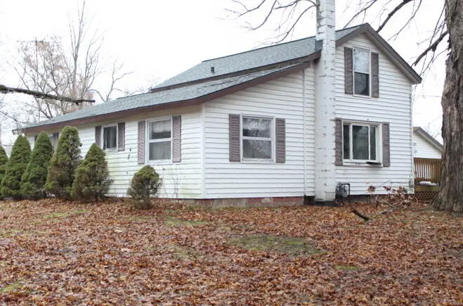 27190 Lake ST, Gobles, MI 49055