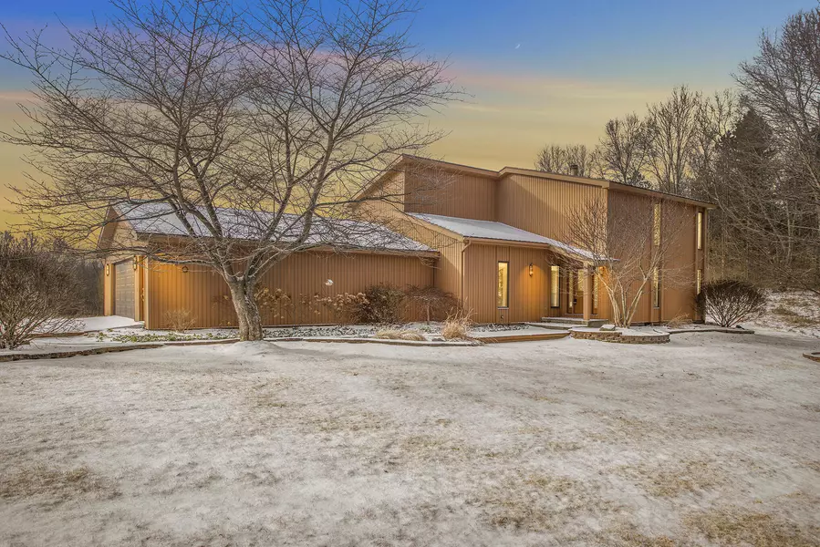 2990 E Baseline RD, Plainwell, MI 49080