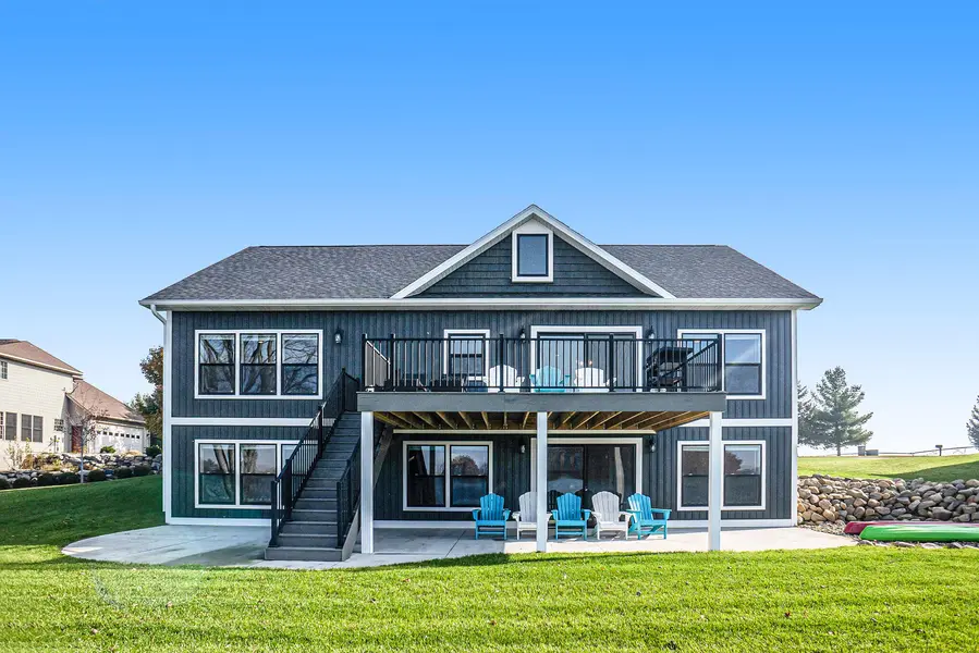 61436 Crystal Beach DR, Sturgis, MI 49091