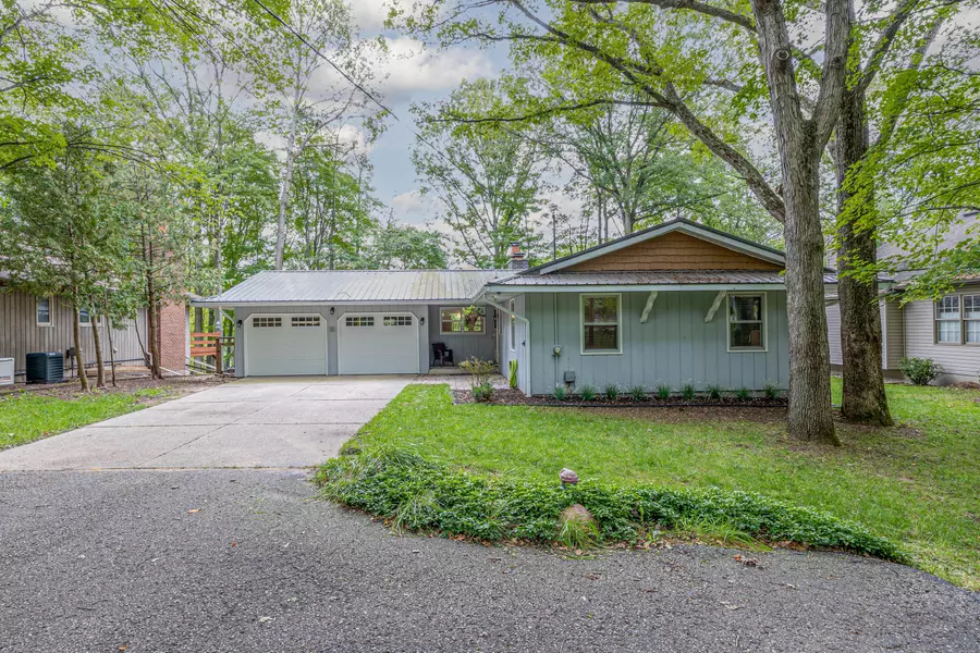 9805 Golf Port DR, Canadian Lakes, MI 49346