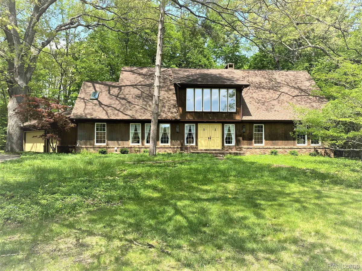 231 GOLFVIEW DR, Almer Twp, MI 48723