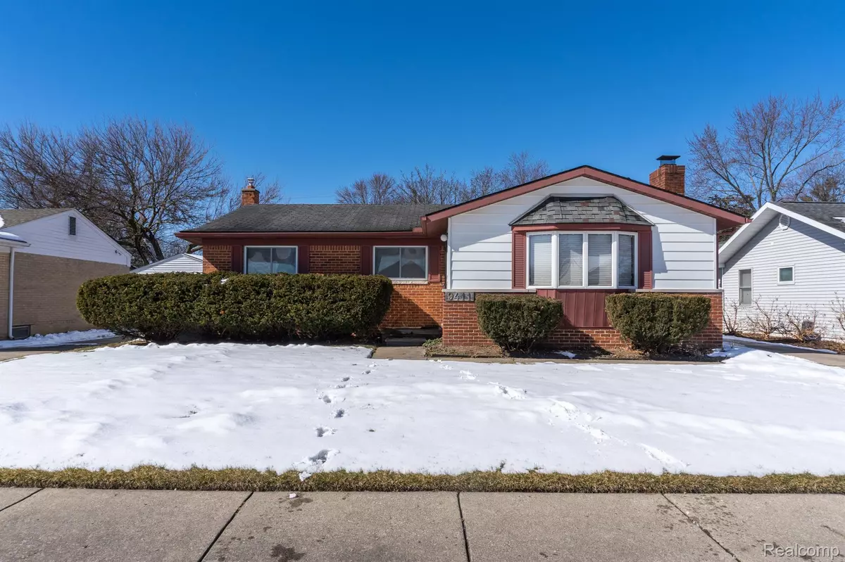 Livonia, MI 48150,9411 BUTWELL ST