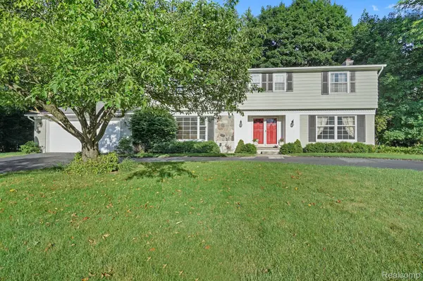 Bloomfield Hills, MI 48301,5762 WOODWIND DR