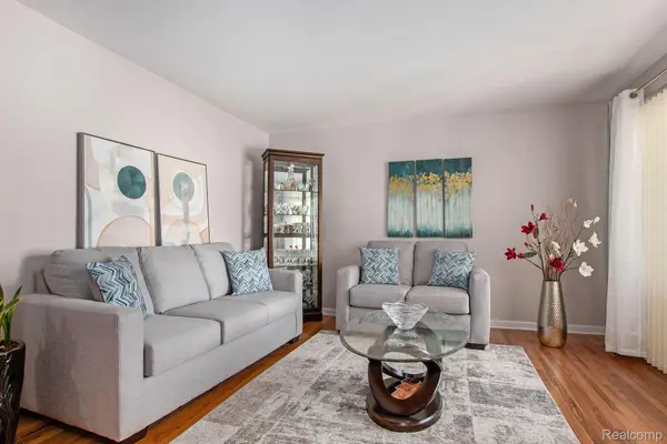 Livonia, MI 48154,37177 Bristol ST