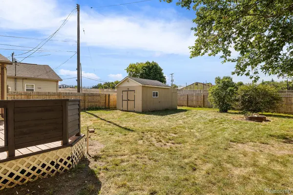 Oxford, MI 48371,15 CENTER ST