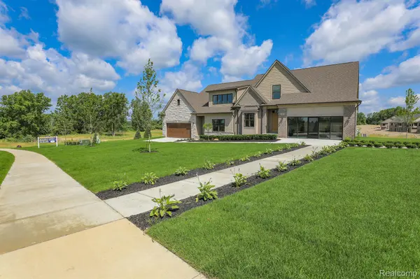 735 Brookstone  DR, Oxford, MI 48371