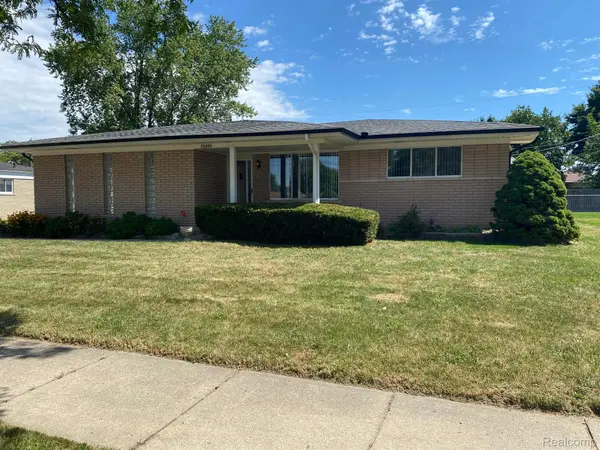 Clinton Township, MI 48035,35860 GARFIELD RD