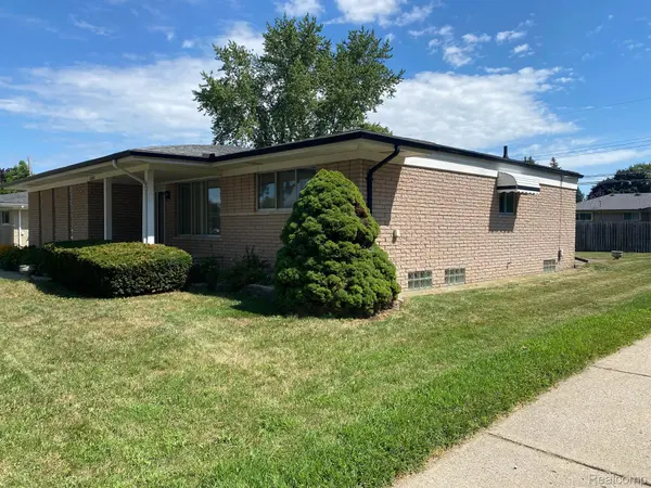 Clinton Township, MI 48035,35860 GARFIELD RD