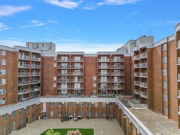 Birmingham, MI 48009,411 S OLD WOODWARD AVE #1011