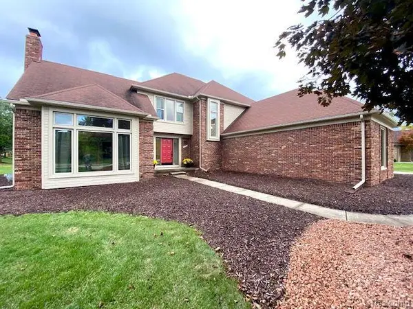 Troy, MI 48098,6593 PINE WAY DR