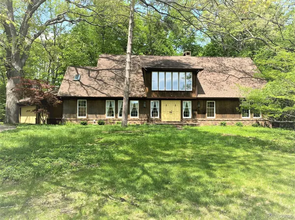 231 GOLFVIEW DR, Almer Twp, MI 48723