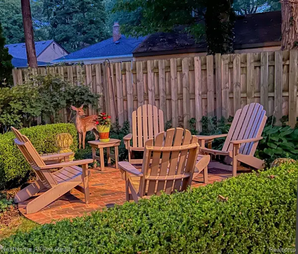 Troy, MI 48084,3435 WITHERBEE DR