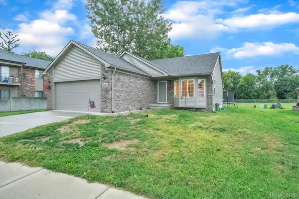 Clinton Township, MI 48035,23303 Grandy ST