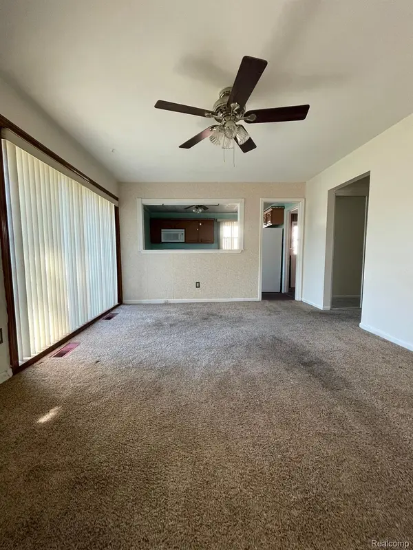 Riverview, MI 48193,18565 HINTON ST