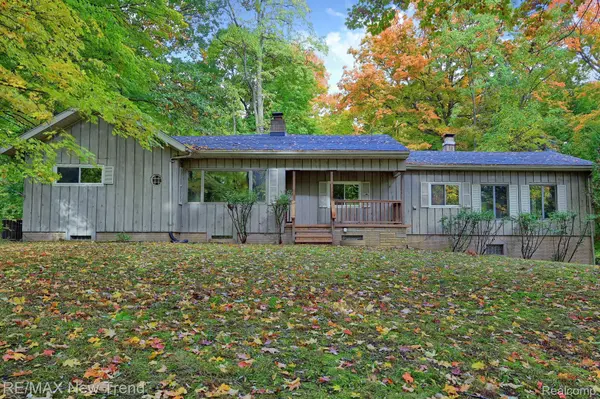 28640 SUMMIT, Novi, MI 48377