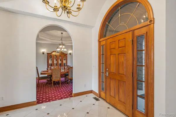 Columbiaville, MI 48421,3279 W BARNES LAKE RD