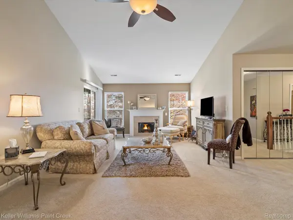 Rochester, MI 48306,3378 TREMONTE CIR N