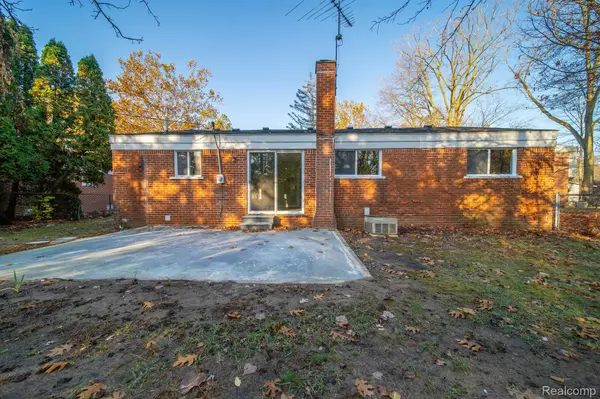 Southfield, MI 48075,19100 DORSET ST