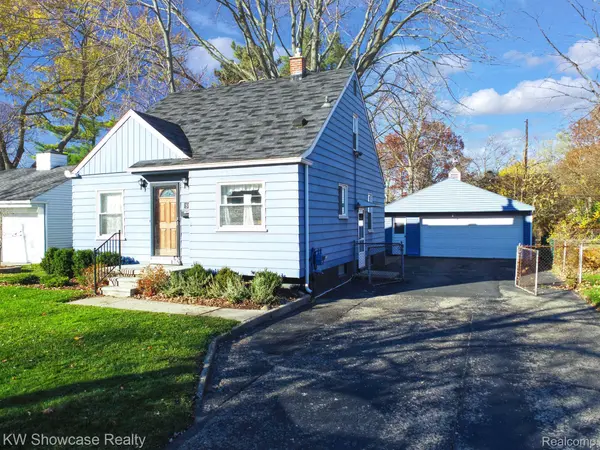 MI 48017,849 COOLIDGE AVE