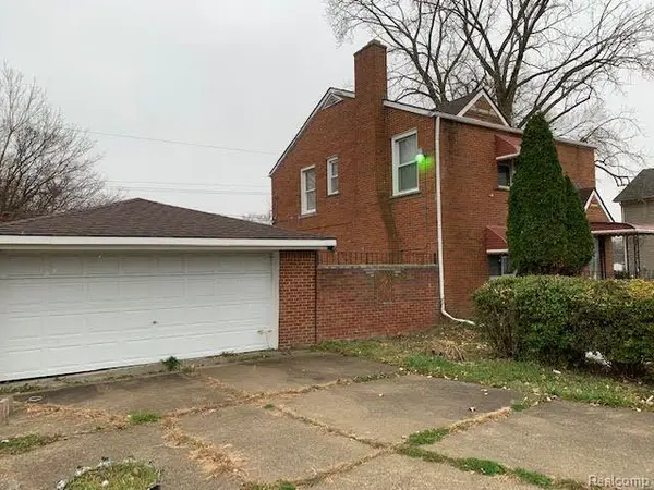 MI 48035,21864 15 MILE RD