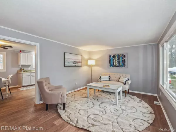 MI 48356,2852 JACKSON BLVD