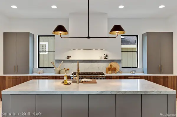 MI 48009,283 E LINCOLN ST