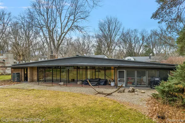 Bloomfield Hills, MI 48301,5535 CRABTREE RD