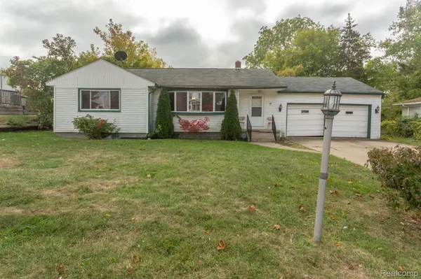 555 FILDEW AVE, MI 48341