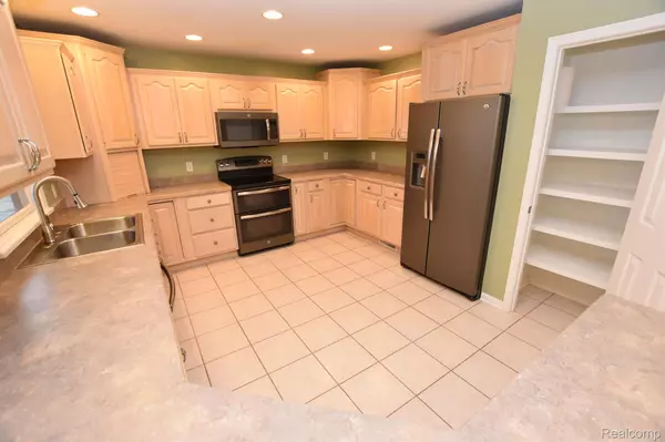 MI 48429,9610 E PRIOR RD