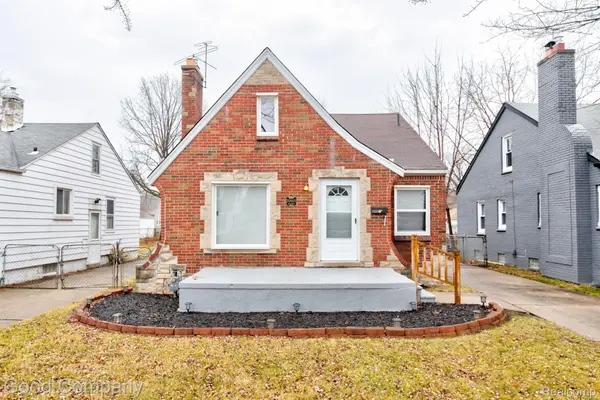 20665 KINGSVILLE ST, Harper Woods, MI 48225